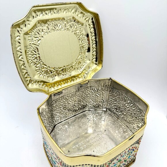 Embossed Vtg Floral Mosaic Treat Trinket Tin Hinged Lid Litho Design England - Picture 6 of 9
